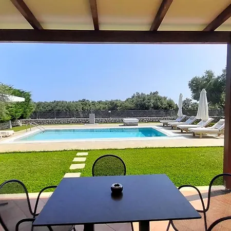 Lefkogea Villas&apartments