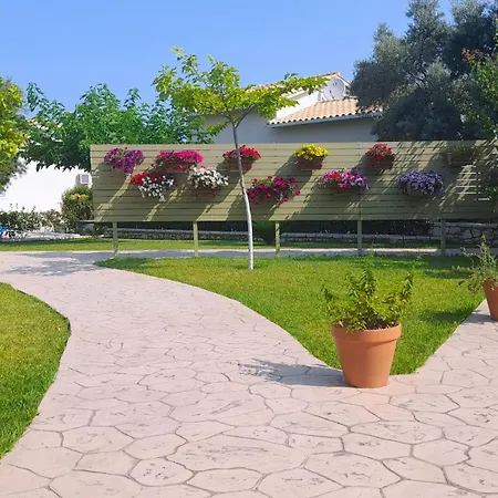 Lefkogea Villas&apartments