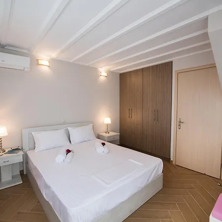 Lefkogea Villas&apartments *