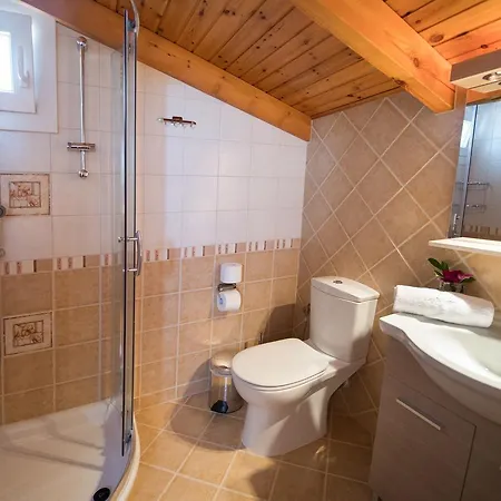 Villa Lefkogea Villas&apartments Tsoukaládhes