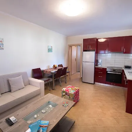 Vilă Lefkogea & Tsoukaládhes